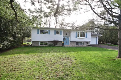 4132 Broadway Street, Greely - Metcalfe - Osgoode - Vernon and Area, ON K0A 3J0