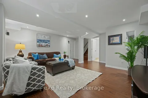 36 Ray Crescent, Guelph, ON N1L 0B6