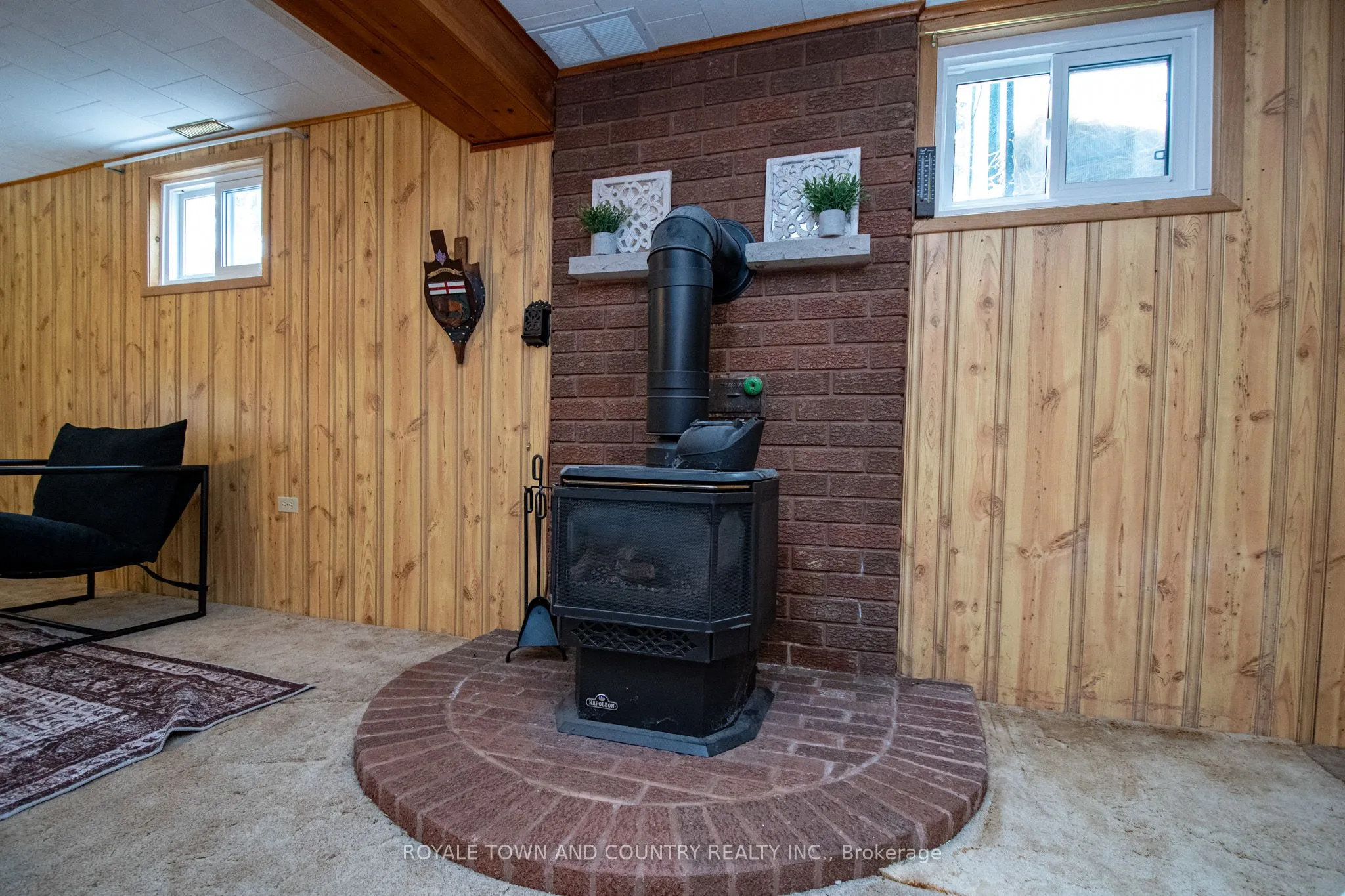 27 Hillside Drive, Kawartha Lakes, ON K9V 1A3