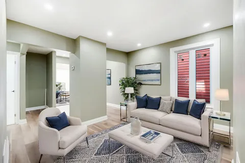 334 Gage Avenue, Hamilton, ON L8L 7A7