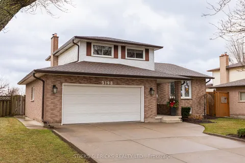 5198 Valley View Crescent, Niagara Falls, ON L2E 7E5