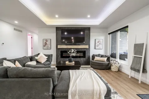 1266 Colborne Street, Brantford, ON N3T 0M6