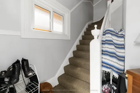 12 Duke Street, Brantford, ON N3T 3T3