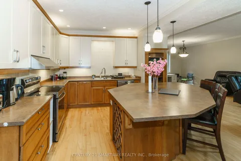 1066 Tally-Ho Winter Park Road, Lake of Bays, ON P1H 2J6