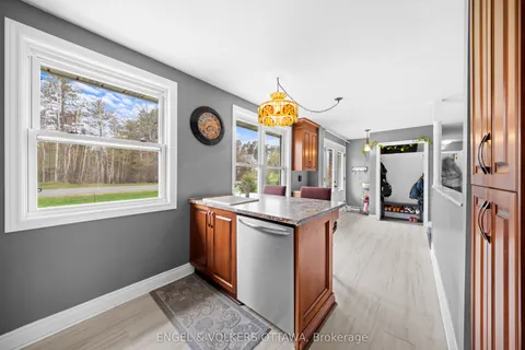 9241 County Rd 44 Road, Edwardsburgh/Cardinal, ON K0G 1T0