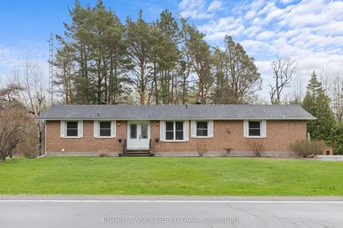 9241 County Rd 44 Road, Edwardsburgh/Cardinal, ON K0G 1T0
