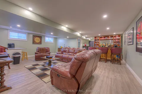 3995 James Street, Perth East, ON N0B 2P0