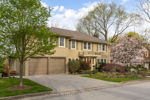 62 Hillcrest Avenue, St. Catharines, ON L2R 4Y1