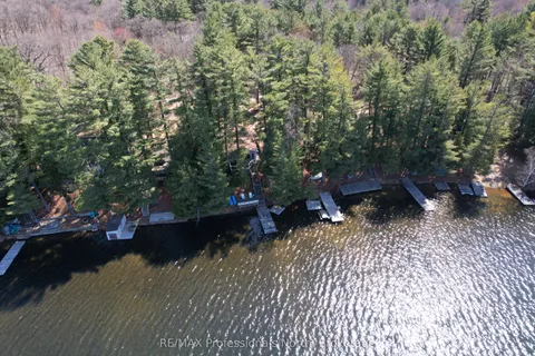 1158-8 Clearwater Lake Road, Huntsville, ON P0B 1L0