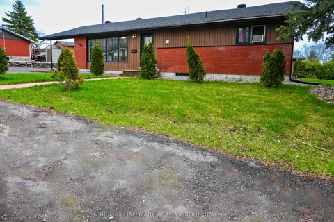 924 Bermuda Avenue, ON K1K 0V6