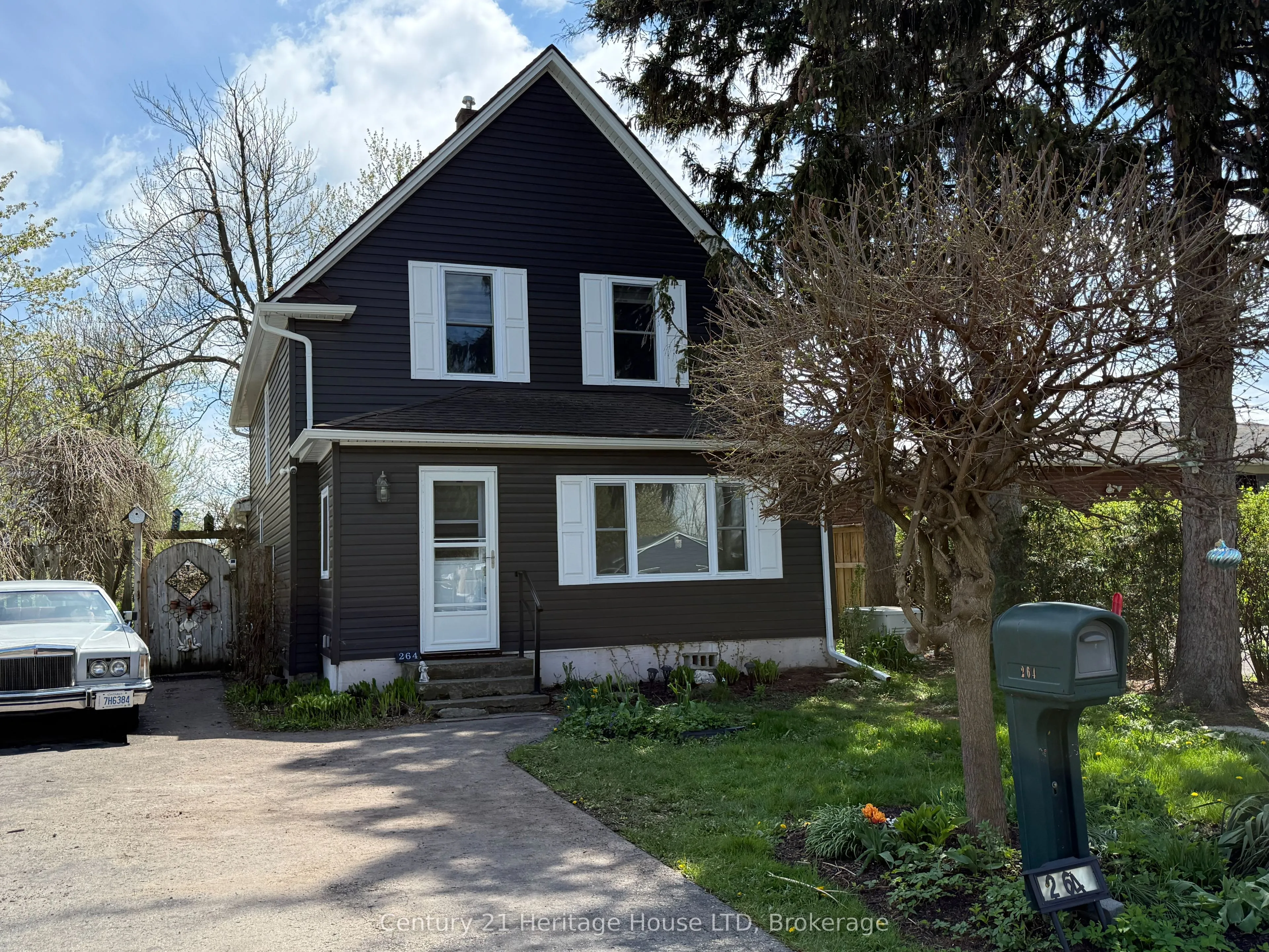 264 Henrietta Street, Fort Erie, ON L2A 2K7