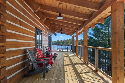 201 Loch Erne Road, Parry Sound, ON P2A 2W7