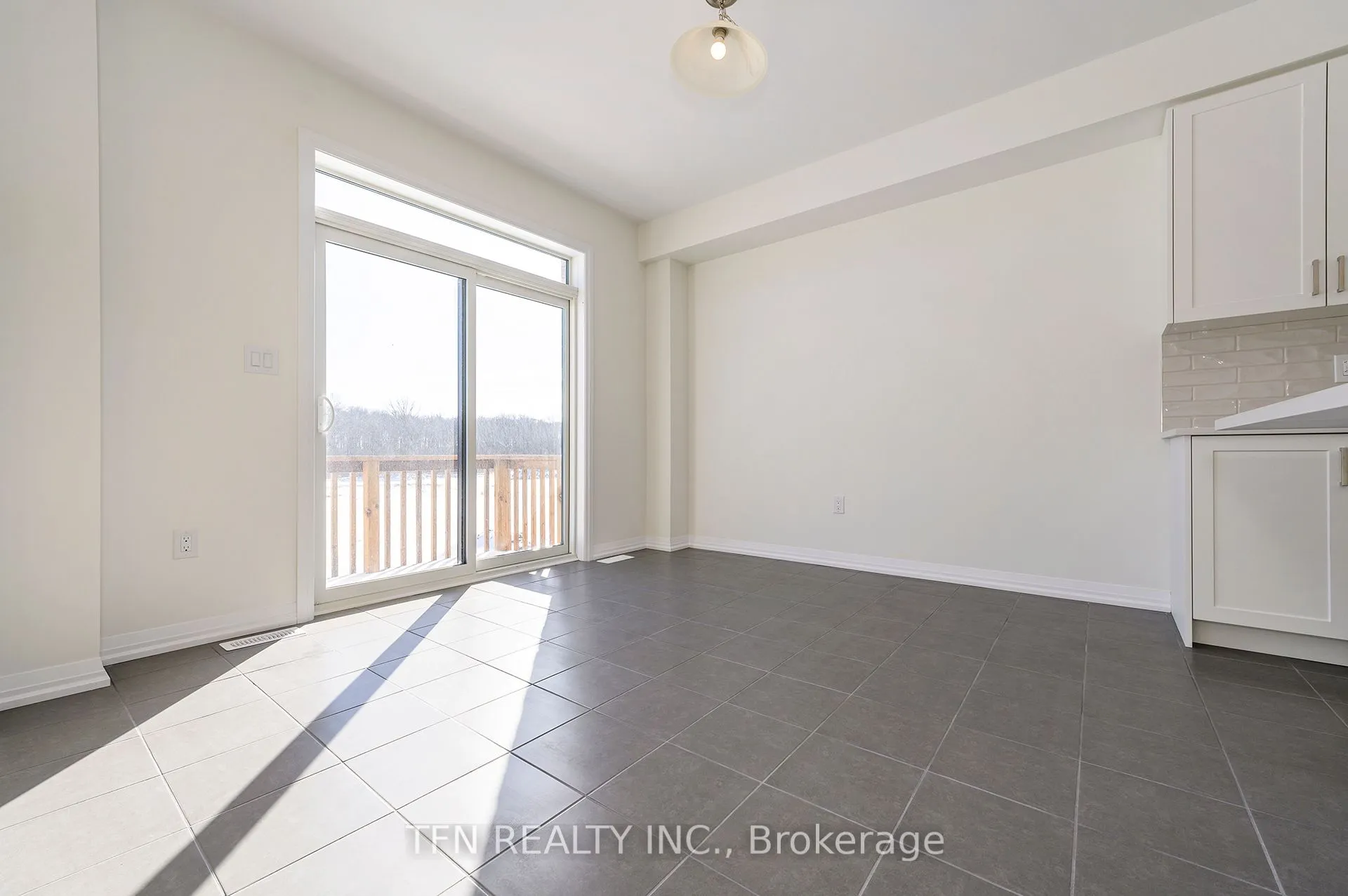 9 Stanley Avenue, Haldimand, ON N3W 0J9