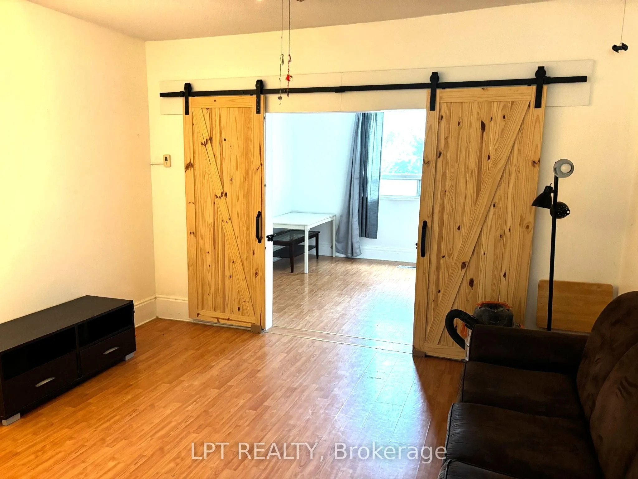 374 Barrie Street, Kingston, ON K7K 3T4