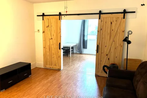 374 Barrie Street, Kingston, ON K7K 3T4