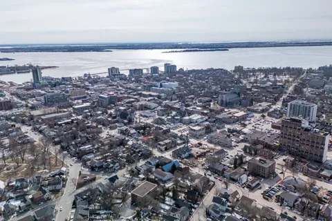 374 Barrie Street, Kingston, ON K7K 3T4