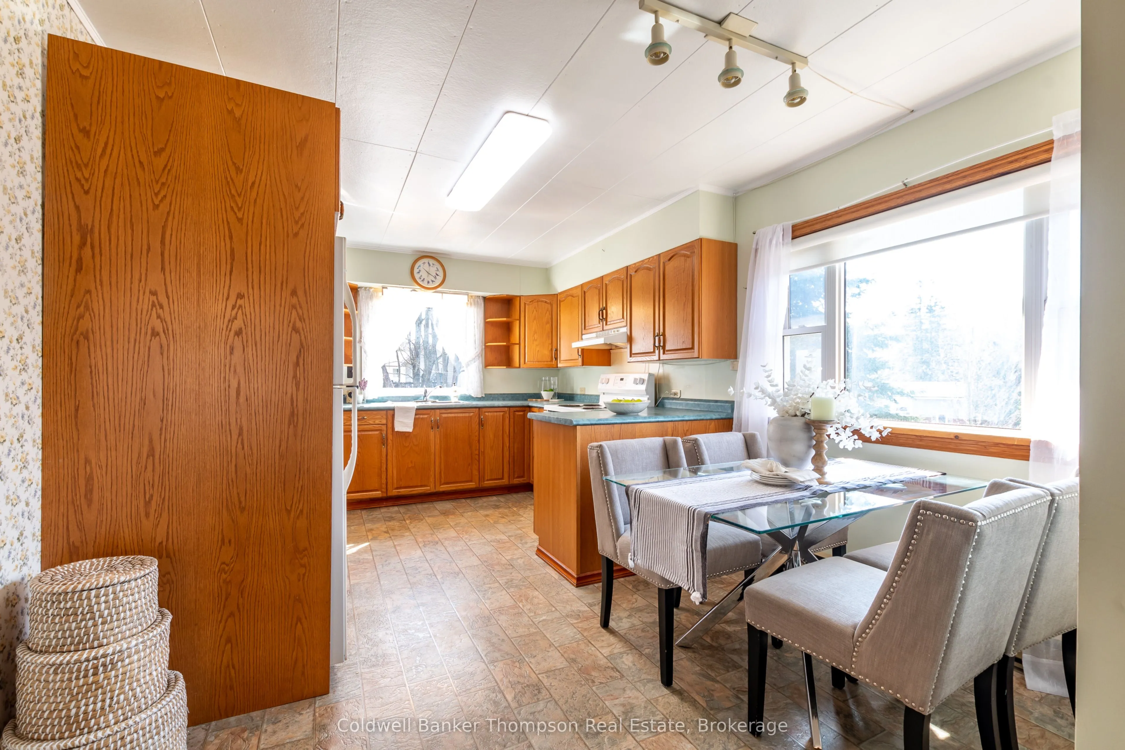 66 Hanes Road, Huntsville, ON P1H 1M3