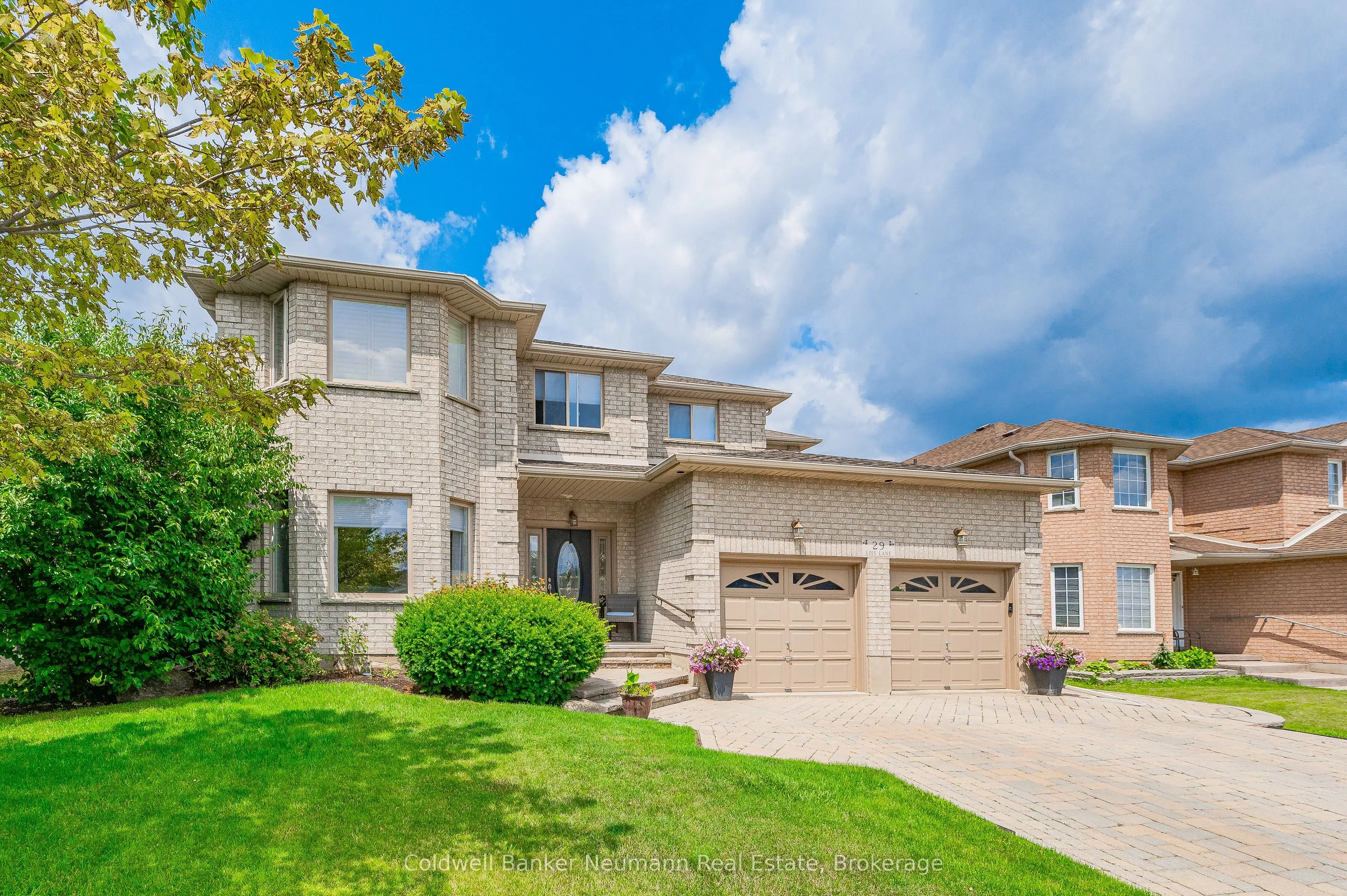 29 Lois Lane, Guelph, ON N1K 1W5