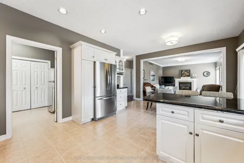 29 Lois Lane, Guelph, ON N1K 1W5