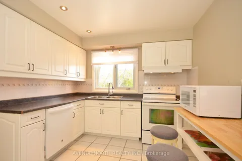 866 Claude Street, Overbrook - Castleheights and Area, ON K1K 2S6