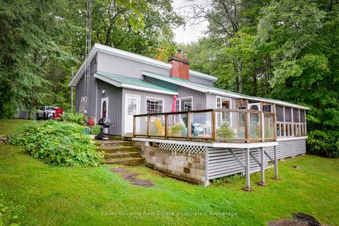 1029 Lakeshore Drive, Gravenhurst, ON P1P 1R2