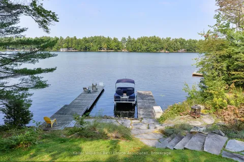 1029 Lakeshore Drive, Gravenhurst, ON P1P 1R2