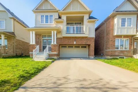 48 Esther Crescent, Thorold, ON L3B 2W9