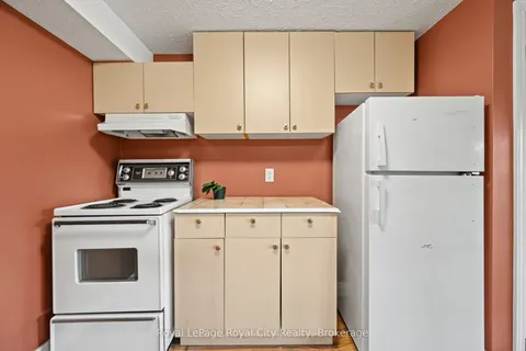 90 Doyle Drive, Guelph, ON N1G 5B9