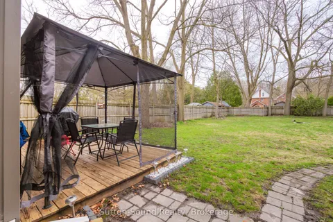 517 3rd Avenue, Owen Sound, ON N4K 2J9