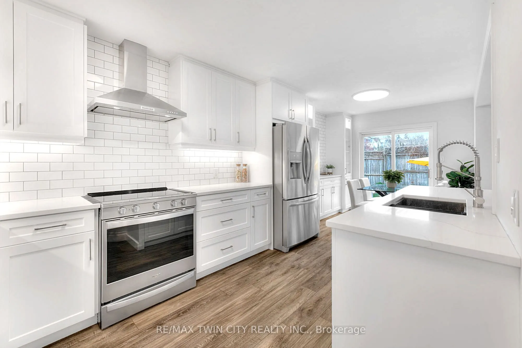 714A Columbia Forest Boulevard, Waterloo, ON N2V 2M4