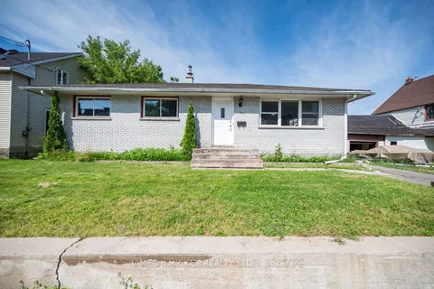 140 Cecelia Street, Pembroke, ON K8A 1R6