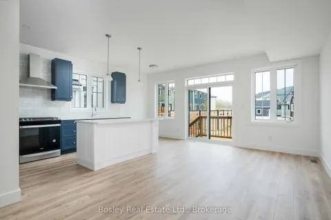 132 WHITE OAK Crescent, Blue Mountains, ON L9Y 0Z3