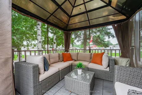 40 BULLFROG Drive, Puslinch, ON N0B 2J0