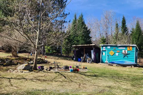 4 Stocking Lane, Huntsville, ON P1H 1V4