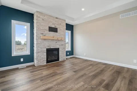 60 Hastings Park Drive, Belleville, ON K8P 0H7