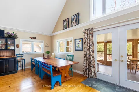 20 Maple Drive, Northern Bruce Peninsula, ON N0H 1Z0
