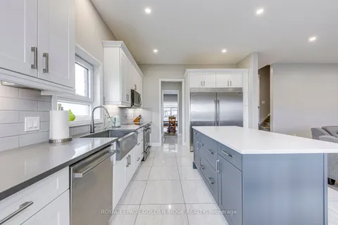 98 Grandville Circle, Brant, ON N3L 0J5