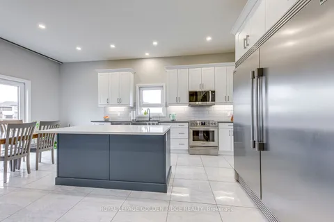 98 Grandville Circle, Brant, ON N3L 0J5