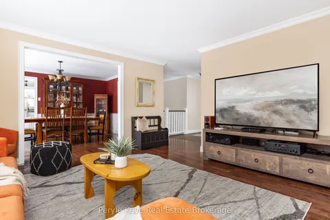 33 Meadow Heights Drive, Bracebridge, ON P1L 1A2