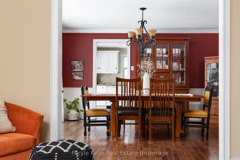 33 Meadow Heights Drive, Bracebridge, ON P1L 1A2