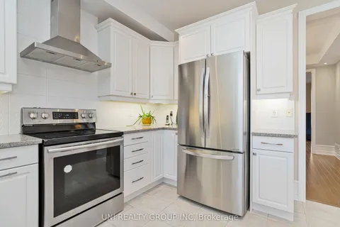 172 Cambie Road, Blossom Park - Airport and Area, ON K1X 0A7