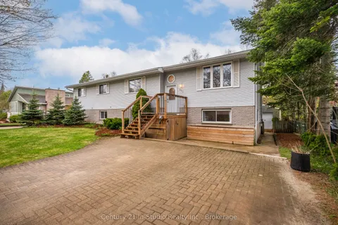 550 McNabb Street, Saugeen Shores, ON N0H 2L0