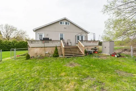 16 Dead Creek Road, Quinte West, ON K0K 1L0