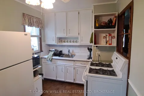 6319 Atlee Street, Niagara Falls, ON L2G 2W4