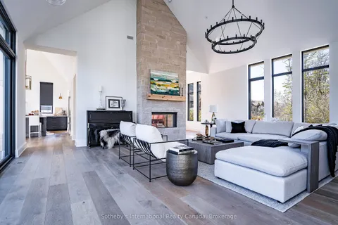 101 DEER Lane, Blue Mountains, ON N0H 1J0