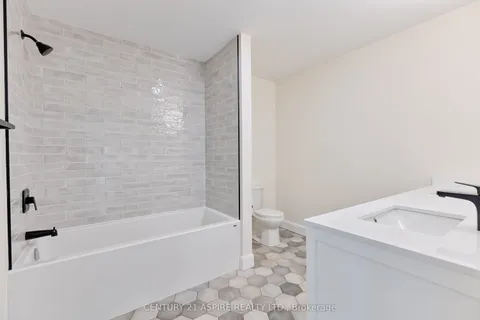 94B Frontenac Crescent, ON K0J 1P0
