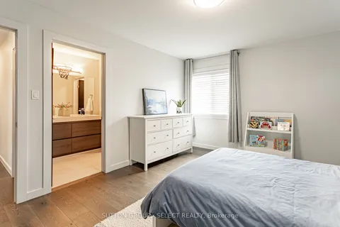 2450 BRAYFORD Crescent, London South, ON N6K 0H7
