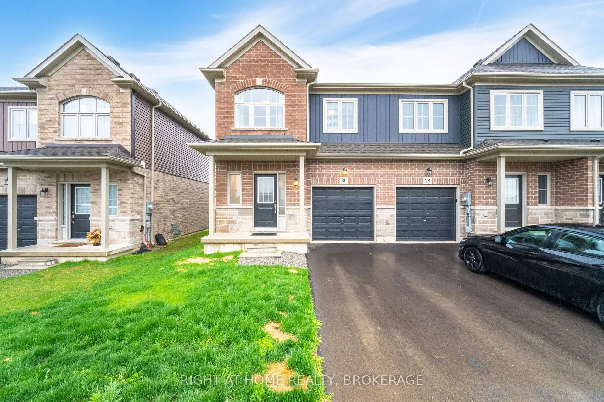 30 Zoe Lane, Hamilton, ON L0R 1C0