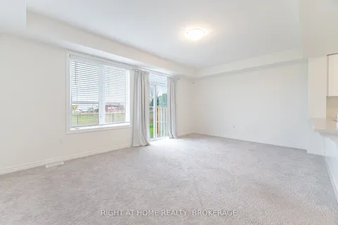 30 Zoe Lane, Hamilton, ON L0R 1C0