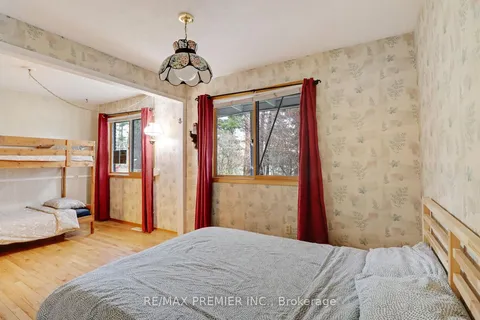 570 Phillip Street, Gravenhurst, ON P1P 1M3
